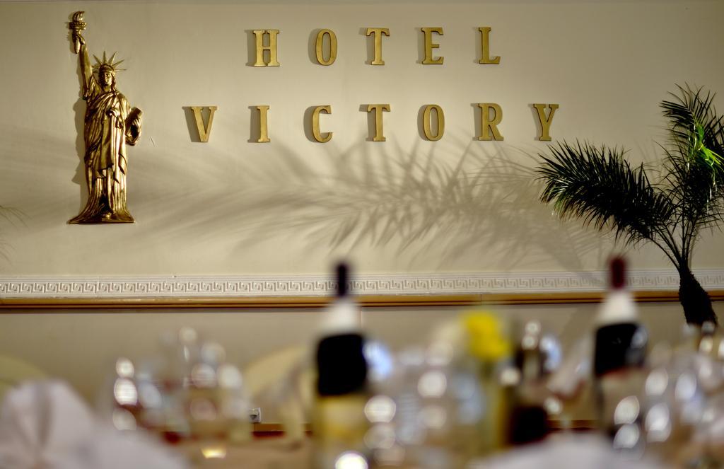 Hotel Victory プリシュティナ エクステリア 写真